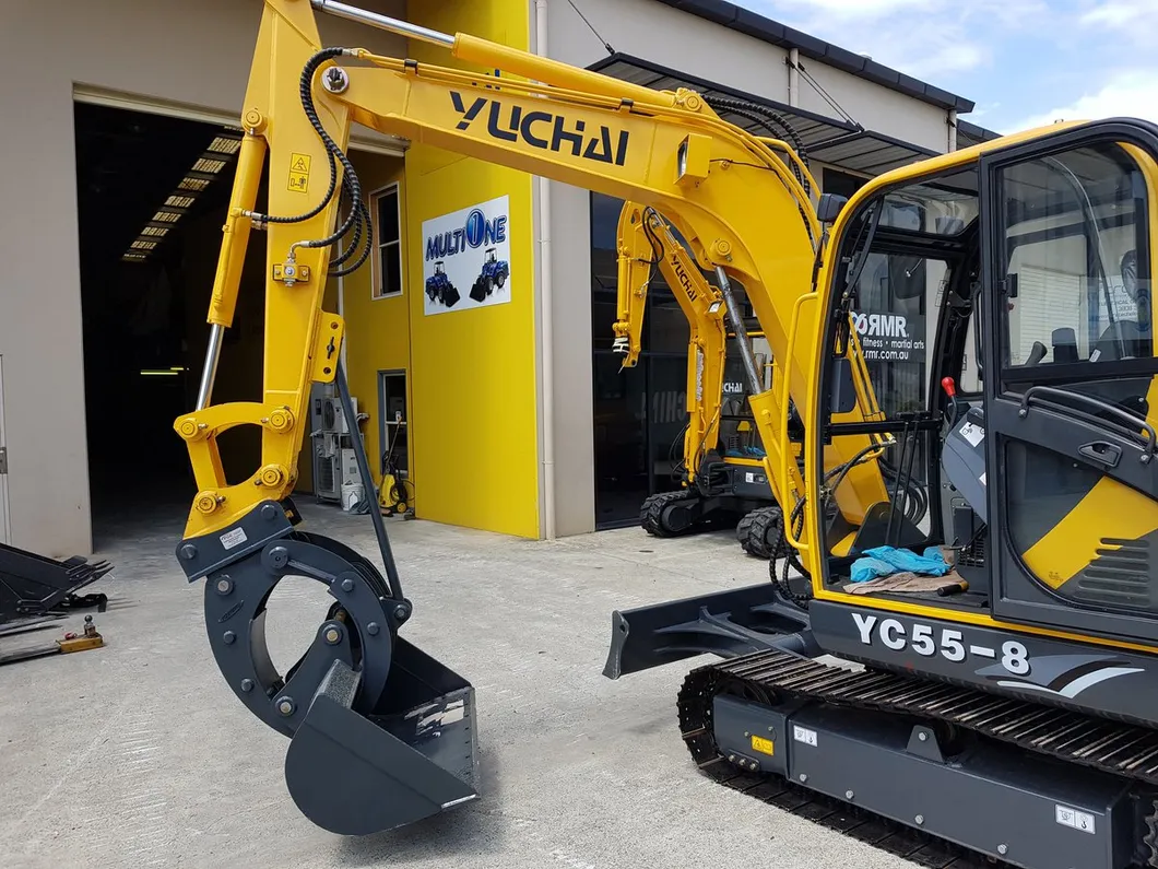 1600kg Small Excavators for Sale Mini Excavators Yc16-9