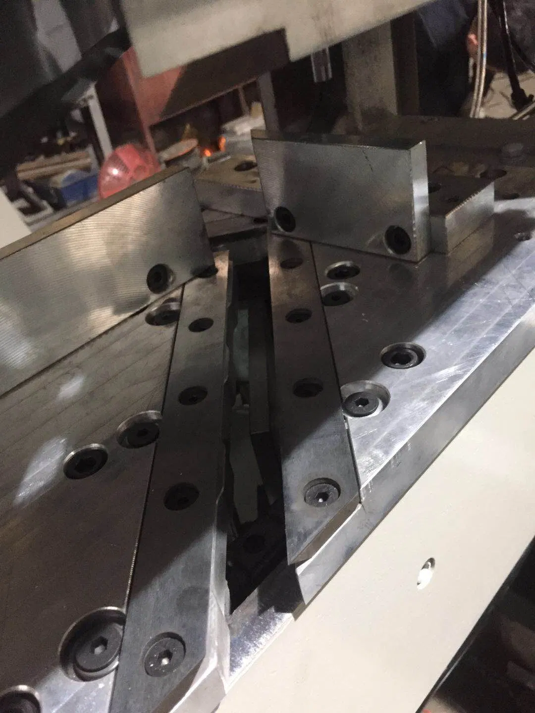 24 Months Warranty PVC Window Seamless Welding Machine