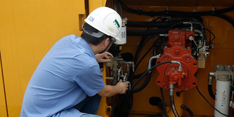 China Heavy Equipment Machinery Shantui 970e Crawler Excavator