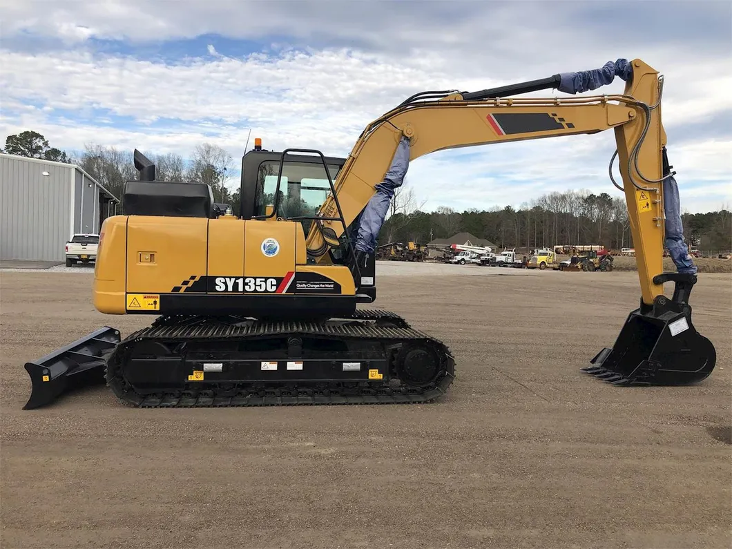Chinese Top Brand 13.5 Ton Hydraulic Crawler Excavator Sy135c Small Digger Parts