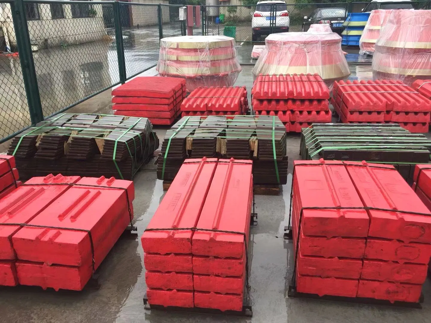 Cone Crusher Wear Parts Mantle with Good Quality