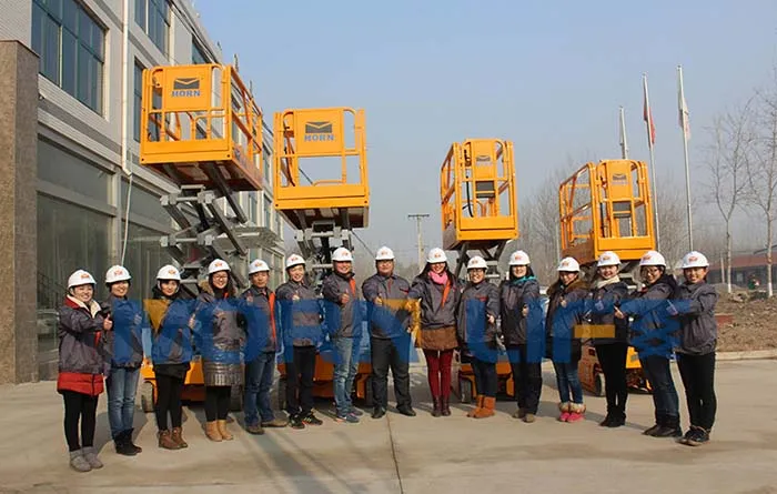 Height 6m Capacity 380kg Mini Self Propelled Mobile Lifting Equipment