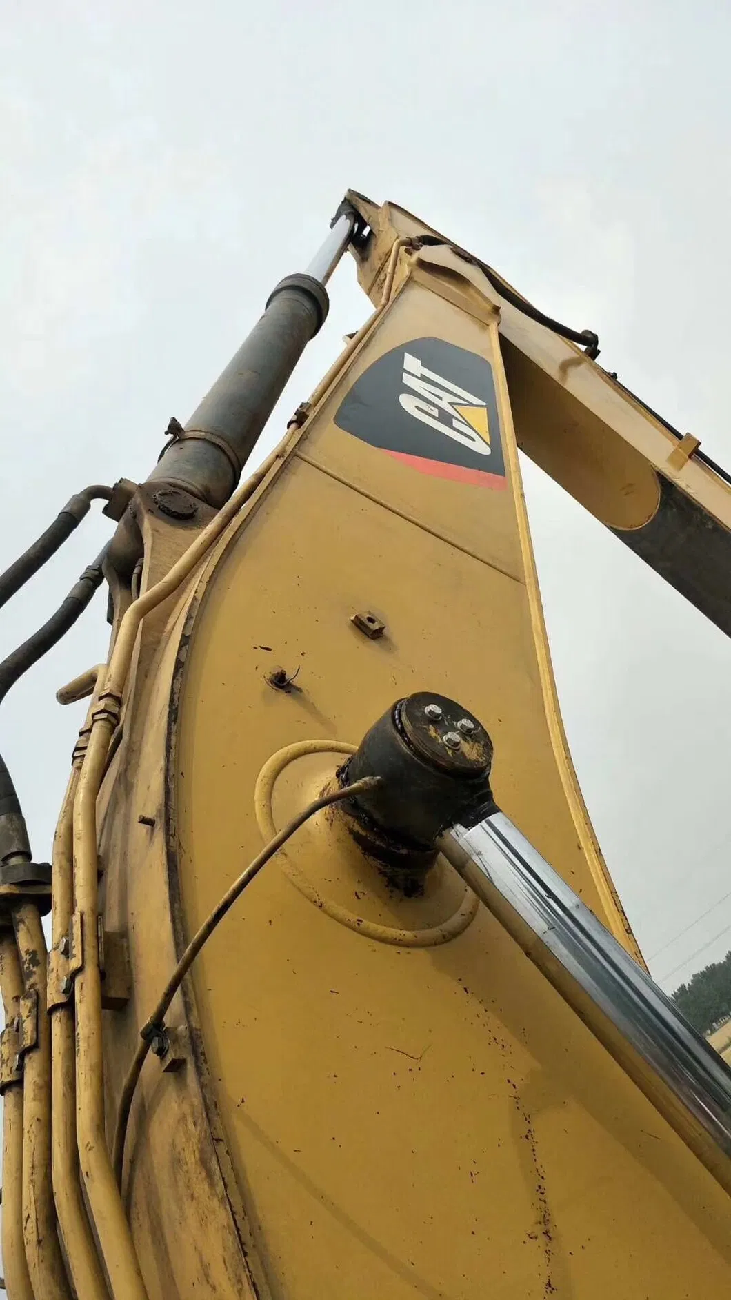 Hot Sale Caterpillar Cat 324 Crawler Excavator in Shanghai