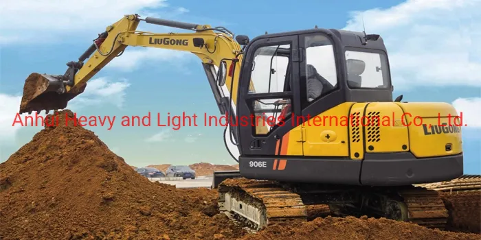6ton Mini Excavator 906e Equipped with Top Engine 36.2kw/2100rpm