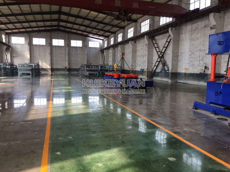 Metal Steel Roof Deck Roll Forming Machine Line
