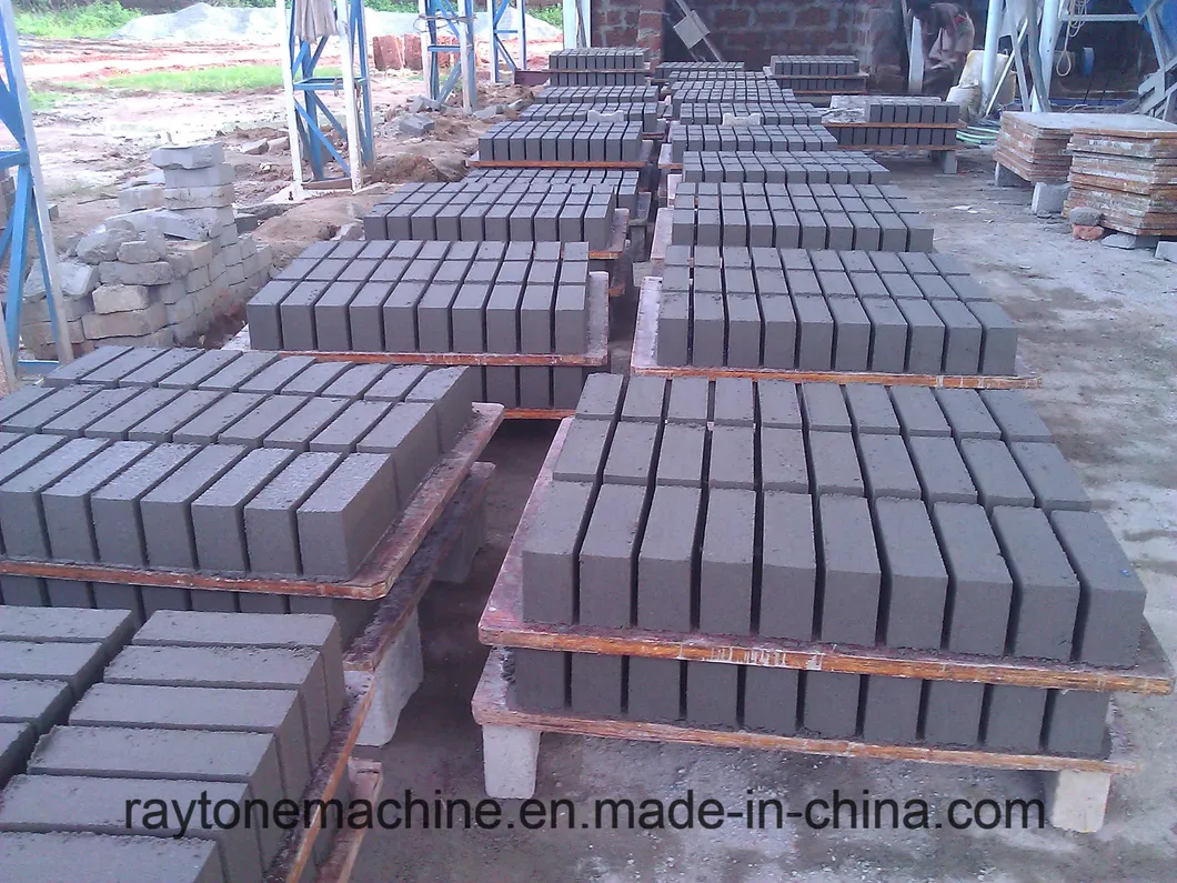 Qt4-18 Concrete Brick Cement Block Hollow Interlocking Brick Making Machine