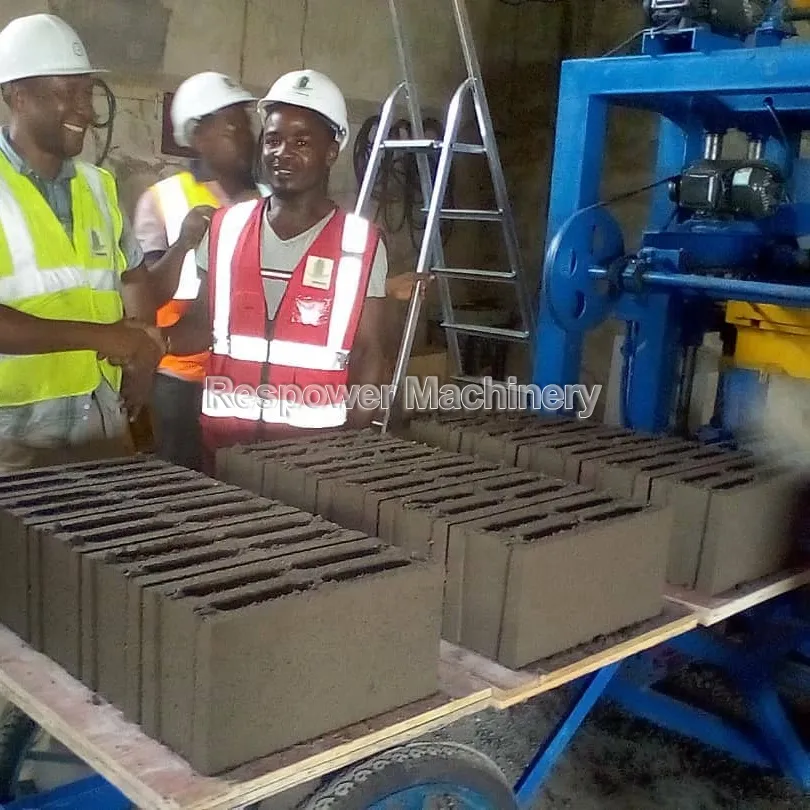 Qt4-24 China Fully Automatic Hollow Block Concrete Cement Interlocking Paver Brick Making Machine for Sale in Congo