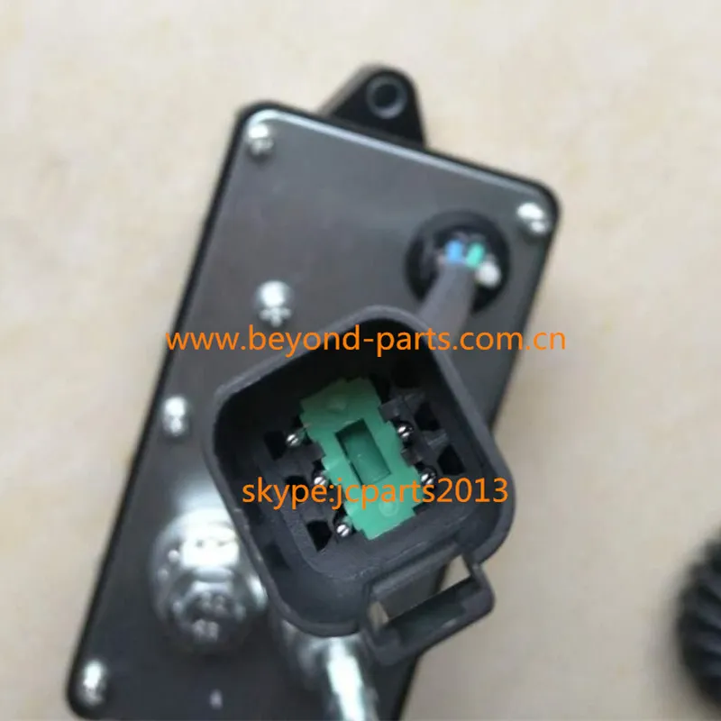R220-9s Excavator Throttle Motor 21en-32360 21en-32380