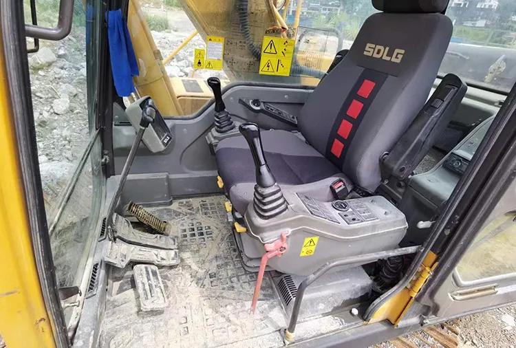 Sdlg E6210f Volvo 21ton Hydraulic Crawler Excavator with 0.9m3 Bucket Used 6225f for Sale