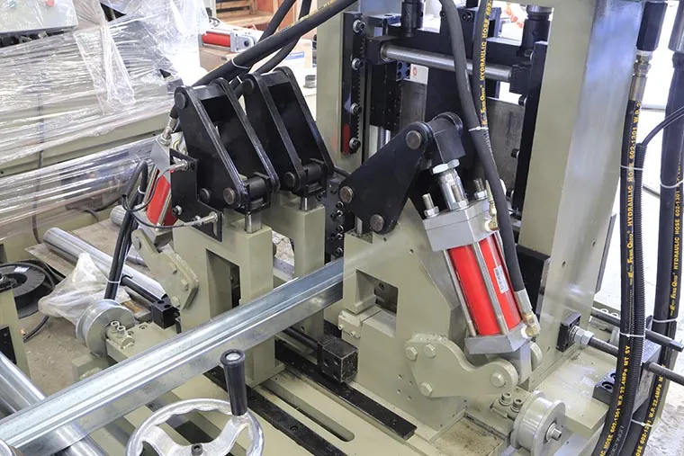 Steel C60-200 Purlin Roll Forming Machine C Purlin Machine