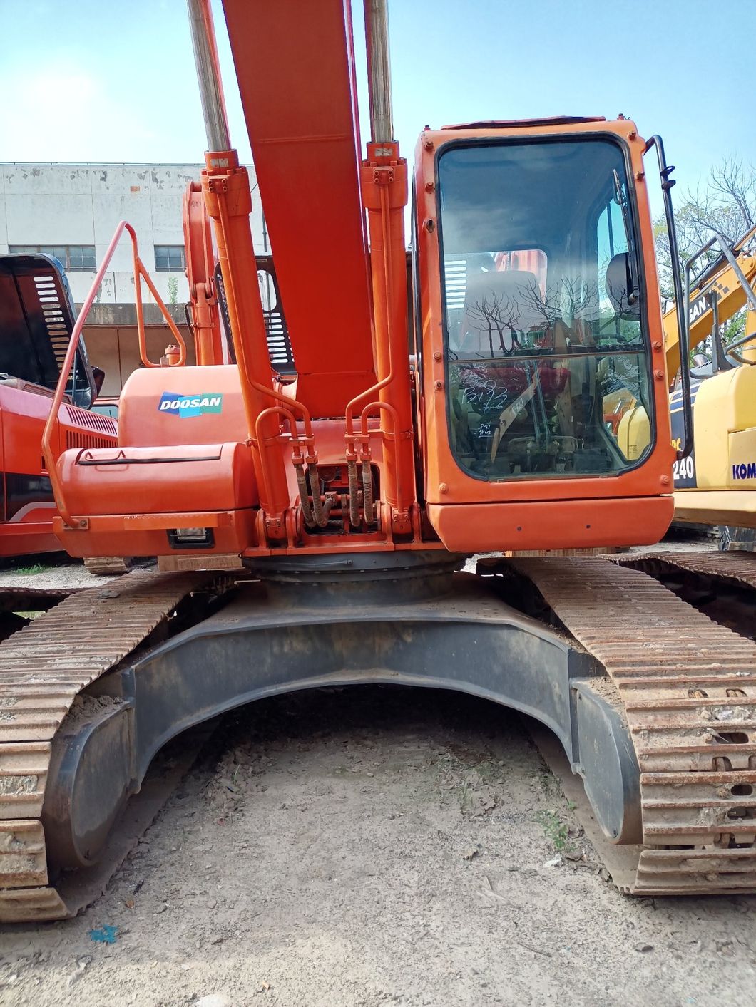 Used 220ton Doosann Dh215-9e Excavator Final Drive Rebuild Hydraulic Shovel Excavator Max Unique Clearance Cylinder Power Engine