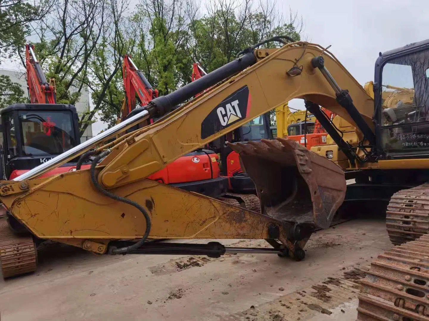 Used Caterpillar 320cl Crawler Excavator Second Hand Construction Machinery Second Hand Heavy Equipment Digger for Sale