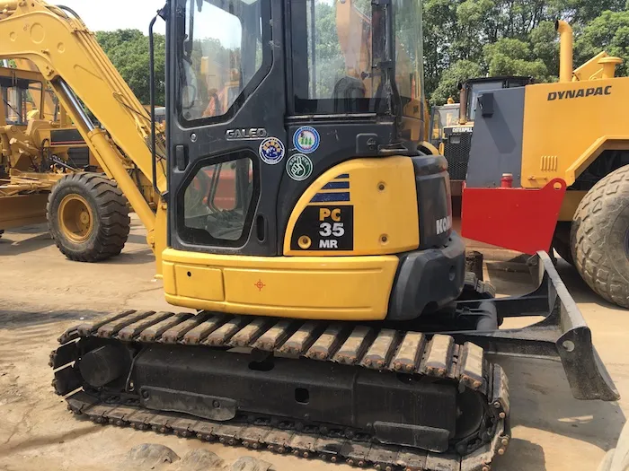 Used Excellent Condition Mini Digger Komatsu PC35mr-2 Crawler Excavator Japan