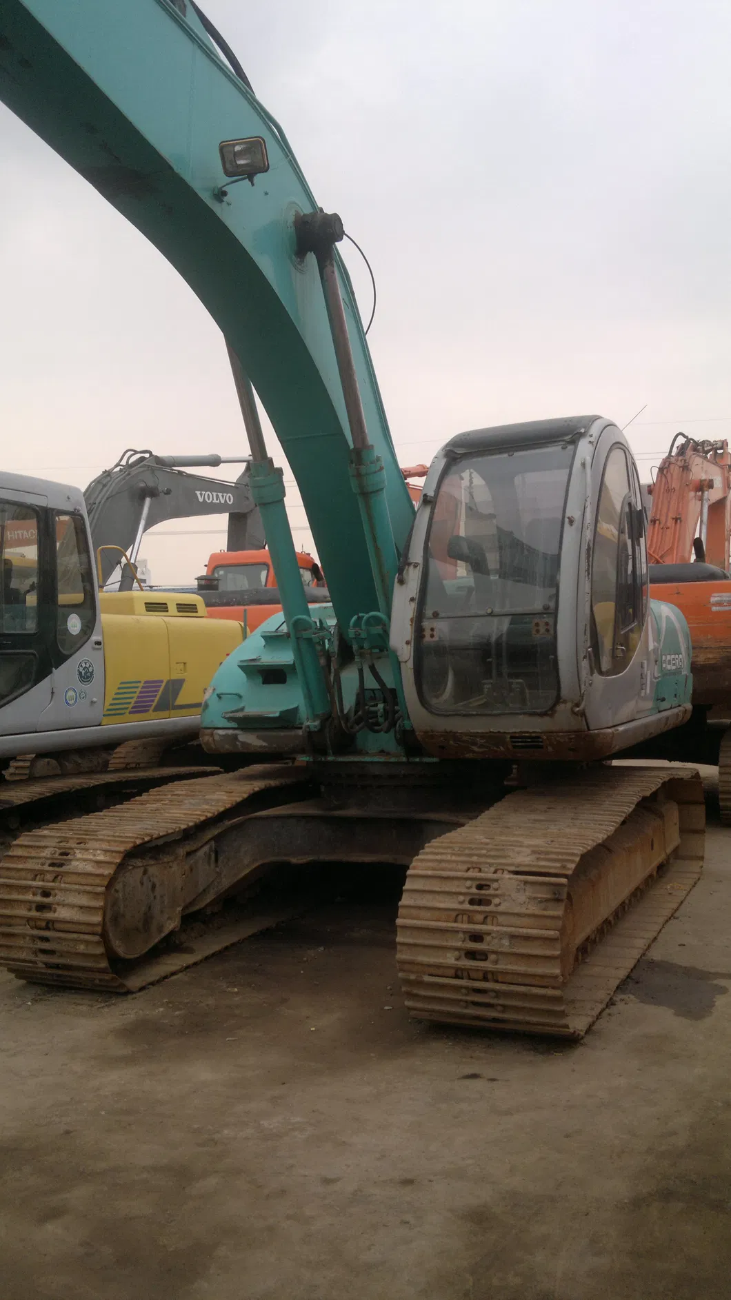 Used Kobelco Sk200/Sk260d/ Sk250/Sk240/Sk350/Sk260-8/Sk140-8/Sk210/Sk200 Crawler Hydraulic Excavator/20tons Excavator