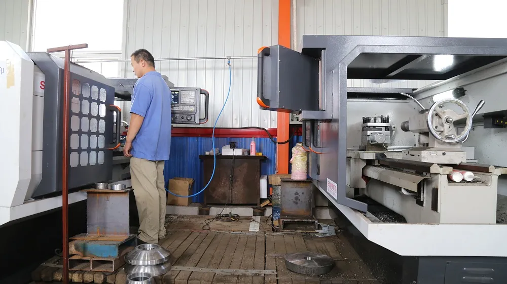 Xinnuo Light Weight Steel Frame Metal Stud Roll Forming Machine